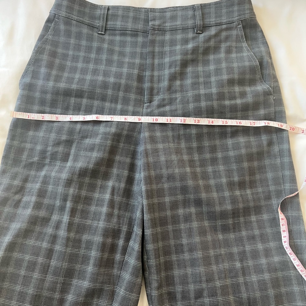 Club Monaco cropped check trouser. Size 6. Women’s Enamel Ring Pant. - Picture 9 of 11